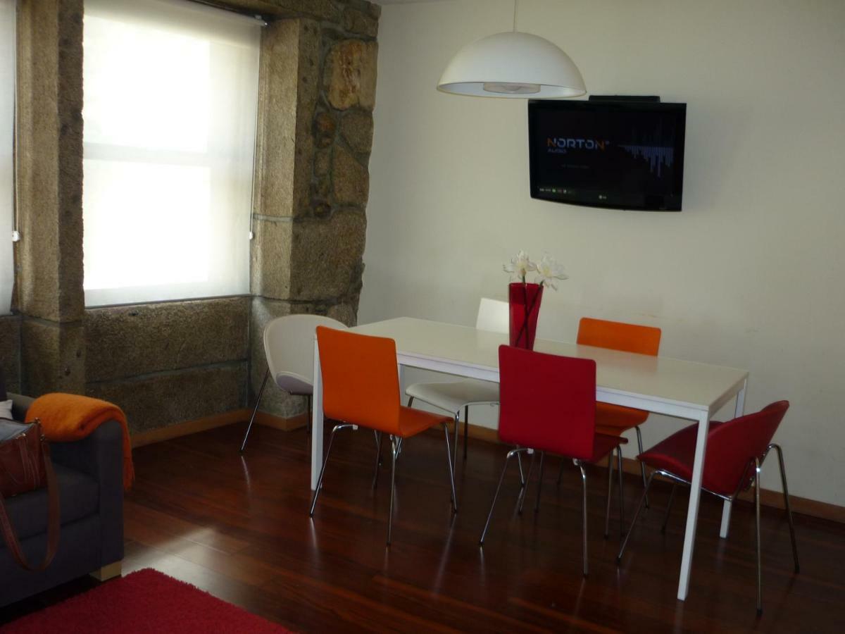 Cellars Flat Apartment บีลาโนวาเดกายา ภายนอก รูปภาพ